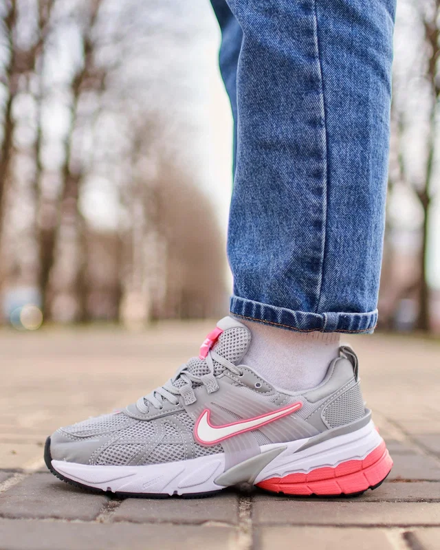 Nike Runtekk Grey Pink — головне фото товару