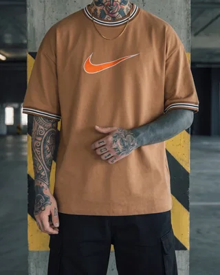 Nike Футболка Nike лого беж — головне фото товару