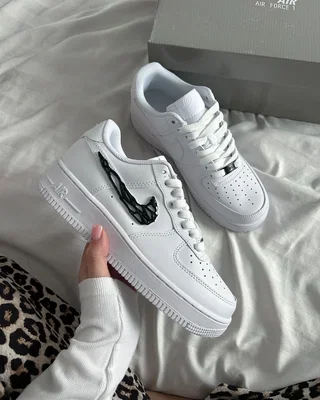 Nike Air Force 1 Low 'Liquid Metal Swoosh' IF1686-101 — головне фото товару