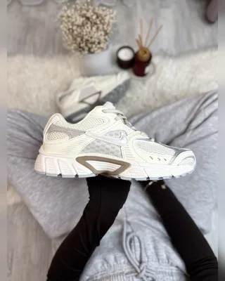 Nike v5 RNR beige — головне фото товару