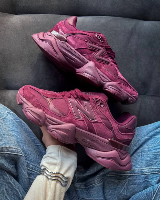 New Balance 9060 Burgundy — головне фото товару