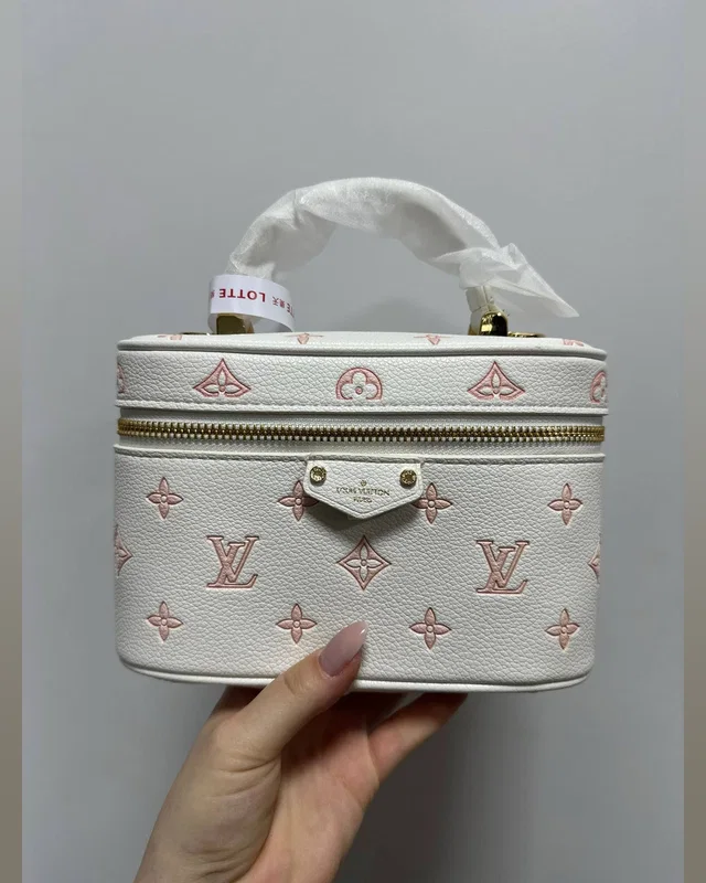 Louis Vuitton Vanity Chain Pouch Monogram White/Pink 19 х 12 х 6 см — головне фото товару