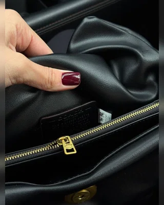 COACH ‎‎‎‎ Coach Pillow Tabby 26 Leather Shoulder Bag Black [магнітна коробка] — головне фото товару