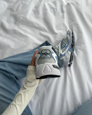 New Balance 725 White Team Carolina — головне фото товару