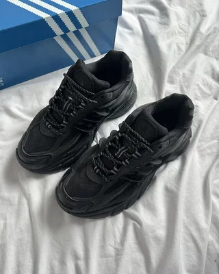 Adidas x Pharrell Adistar Jellyfish 'Triple Black' — головне фото товару
