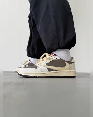 Nike Air Jordan 1 Low x Travis Scott Beige Gray — головне фото товару