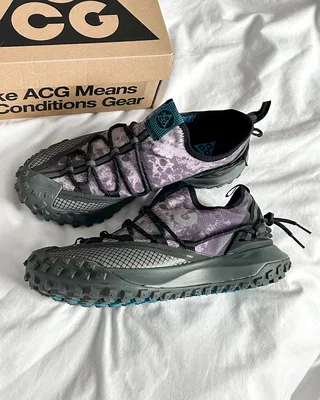 Nike ACG Mountain Fly Low 'Black Green Abyss' DC9660-001 — головне фото товару