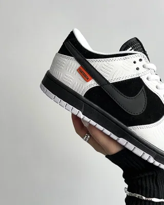 Nike SB x TIGHTBOOTH Dunk Low Pro Black White — головне фото товару