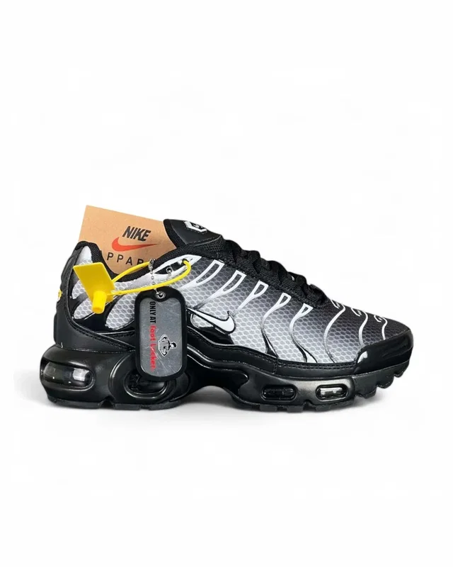 Nike Air Max TN • Black White • — головне фото товару