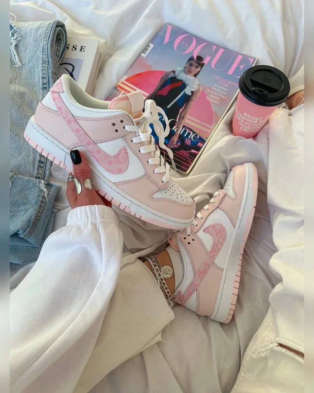 Nike SB Dunk Pink — головне фото товару