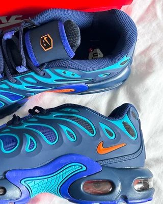 Nike Air Max Plus Drift 'Midnight Navy Total Orange' FD4290-400 — головне фото товару