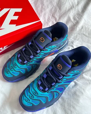Nike Air Max Plus Drift 'Midnight Navy Total Orange' FD4290-400 — головне фото товару