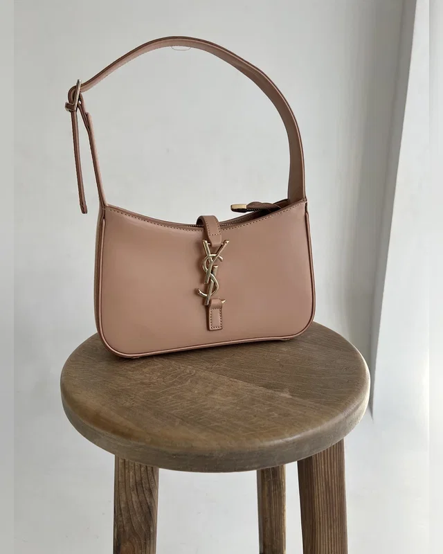 Saint Laurent Hobo (beige) — головне фото товару