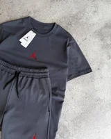 Nike — головне фото товару