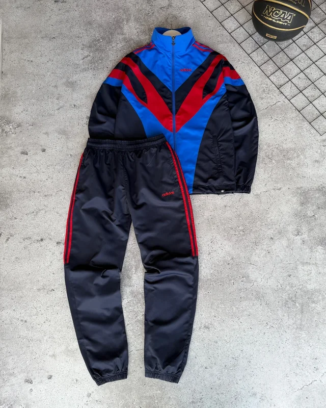 Костюм Adidas — головне фото товару