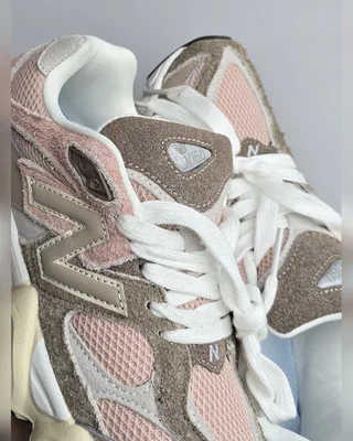 New Balance 9060 • Taupe Pink • — головне фото товару