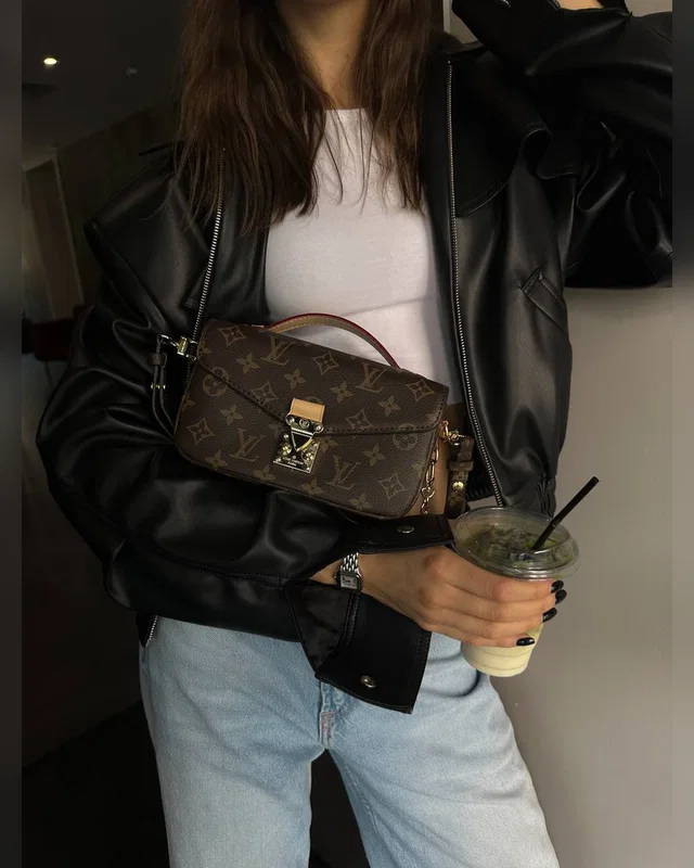 Louis Vuitton Pochette Métis East West Bag Brown [коробка магніт] 21 х 13 х 6 — головне фото товару
