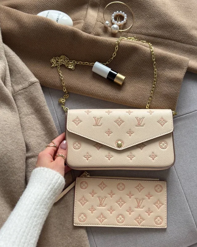 Louis Vuitton Félicie Pochette Bag Bicolor Eden 21 x 11 x 3 — головне фото товару