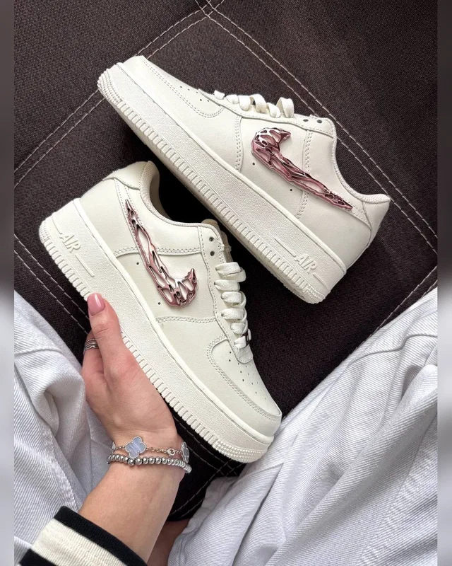 Nike Air Force 1 Molten Silver — головне фото товару