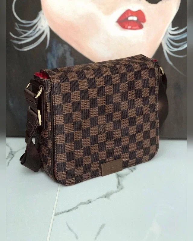 Сумка Louis Vuitton — головне фото товару