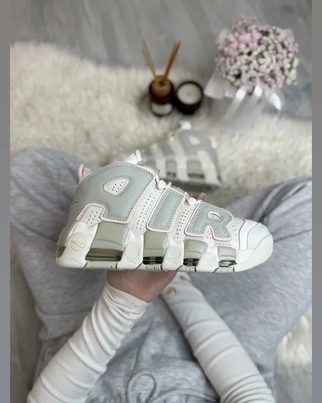 Nike Air More Uptempo white beige — головне фото товару