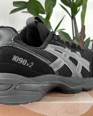 Asics Gel 1090v2 'Black' 1203A224-001 — головне фото товару