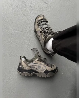 Asics Gel Pickax Brown Grey — головне фото товару
