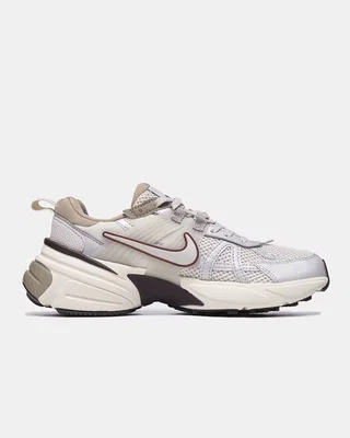 Nike Wmns V2K Run 'Light Orewood Brown'Nike FD0736 103 — головне фото товару