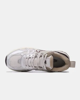 Nike Wmns V2K Run 'Light Orewood Brown'Nike FD0736 103 — головне фото товару