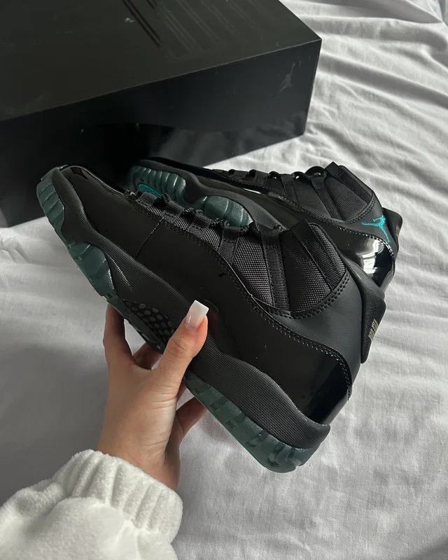 Nike Air Jordan 11 Retro 'Gamma Blue' 2025 378038-047 — головне фото товару