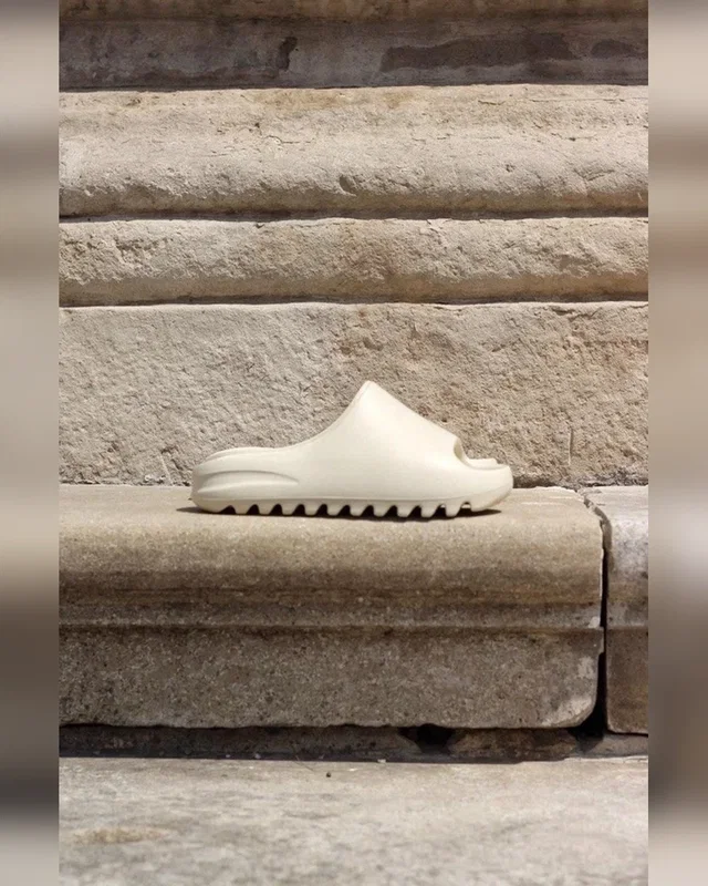 Adidas Yeezy Bone 3 — головне фото товару