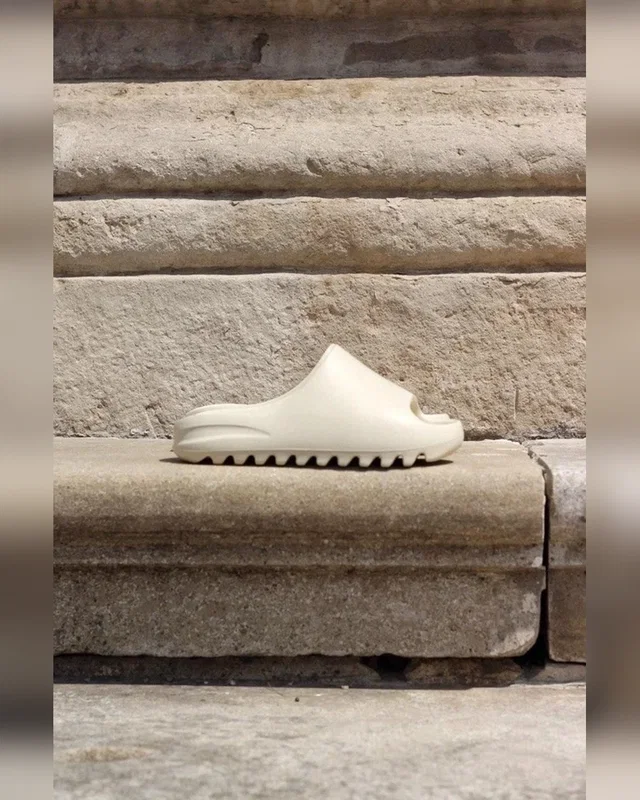Adidas Yeezy Bone 3 — головне фото товару