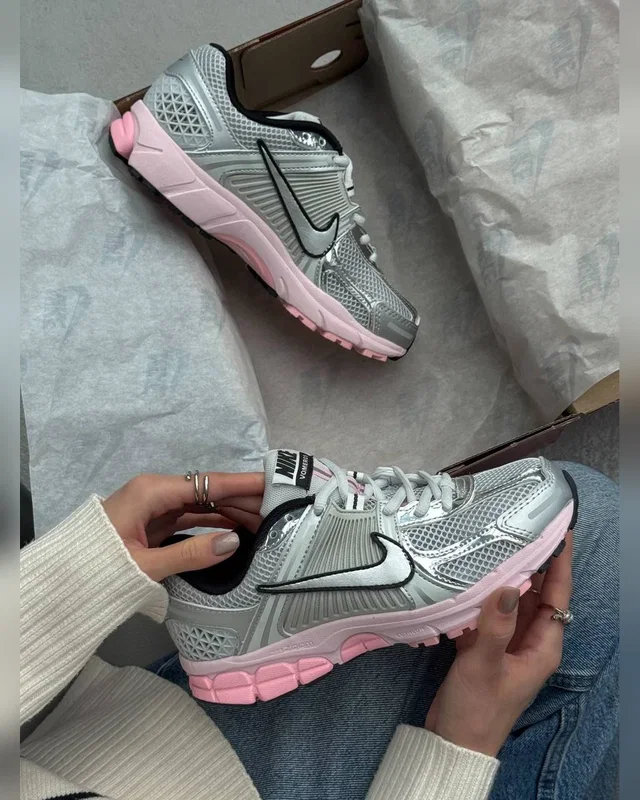 Nike Zoom Vomero 5 Silver Pink — головне фото товару