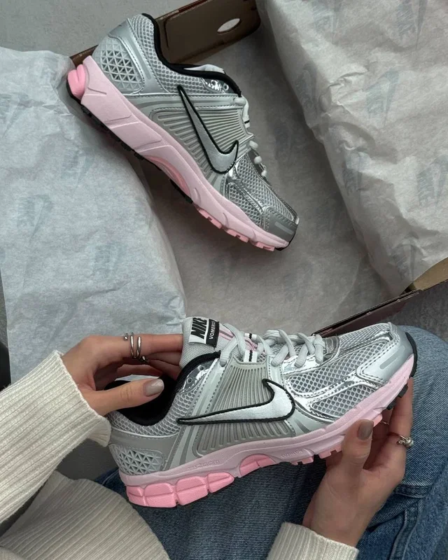 Nike Zoom Vomero 5 Silver/Pink — головне фото товару