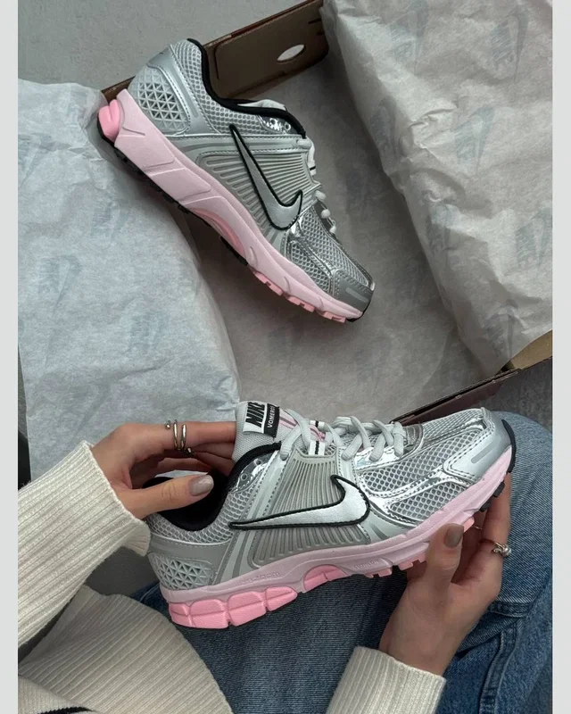 Nike Zoom Vomero 5 Silver/Pink — головне фото товару