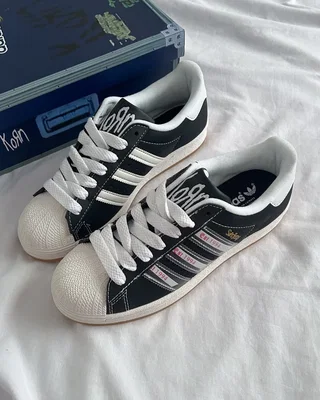 Adidas x KoRn Superstar 'Black Whtie' IH1313 — головне фото товару