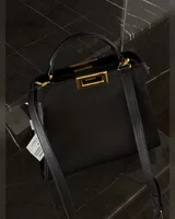 Fendi Black Large Iconic Essentially Peekaboo Top Handle Bag 28 х 25 х 12 — головне фото товару