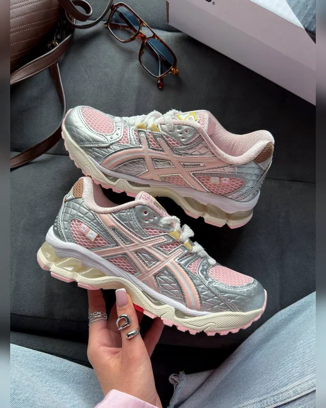 Asics Gel Nimbus 10.1 Strawberry Split Pack — головне фото товару