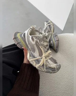 Balenciaga 3XL Worn Out Light Beige — головне фото товару