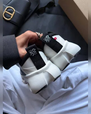 On x Loewe Cloudsolo White Black — головне фото товару