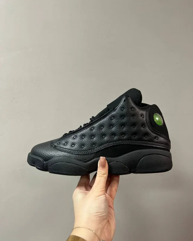 Nike 13 Total Black — головне фото товару