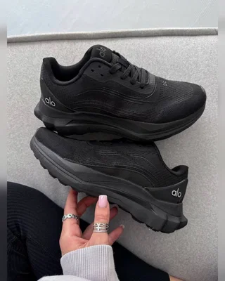 ALO Yoga Runner Black — головне фото товару
