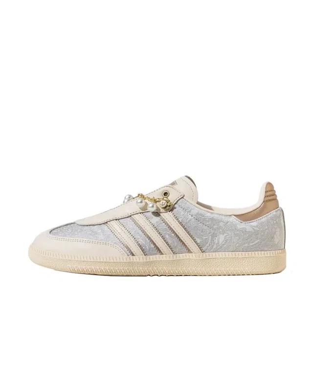 Adidas Saltwater Pearl — головне фото товару