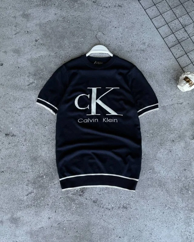 Футболка Calvin Klein — головне фото товару