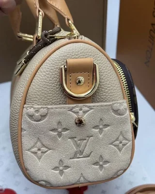 Louis Vuitton Keepall Bandouliere 25 — головне фото товару