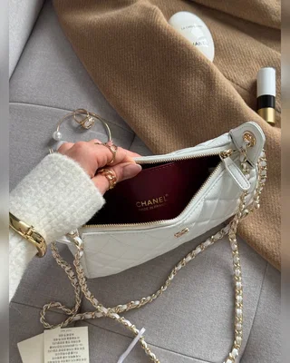 Chanel Mini Boston Chain Shoulder Bag White Gold — головне фото товару