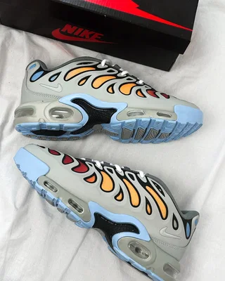 Nike Air Max Plus Drift 'Light Smoke Grey' — головне фото товару