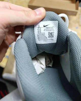 Nike Air Max Plus Drift 'Light Smoke Grey' — головне фото товару