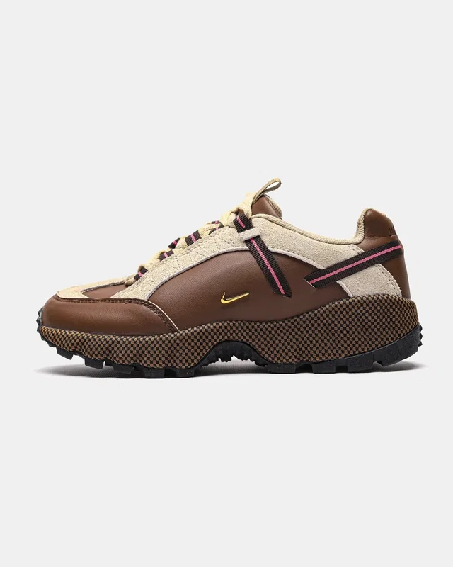 Nike Jacquemus x Nike Air Humara 'Brown' — головне фото товару