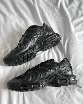 Nike Air Max Plus Drift 'Triple Black Carbon Fiber' HF0785-001 — головне фото товару